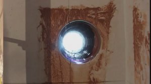Как сделать круглое отверстие для дымохода газового котла, с помощью установки алмазного бурения.