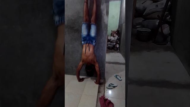 bocil kurus belajar/ handstand/maklum kuli proyek смотреть онлайн