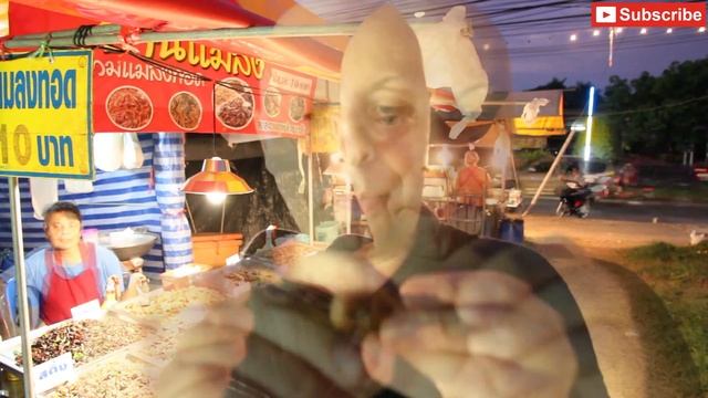 Eating Bugs and Insects in Thailand: Giant Water Bugs. Bizarre Thai foods!