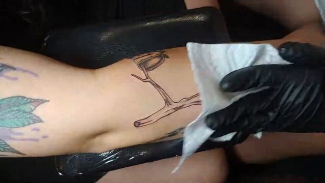 Salvador Dali Tattoo Timelapse смотреть онлайн