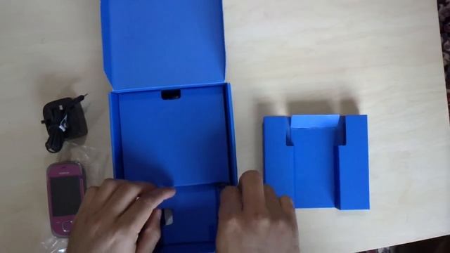 UNBOXING NOKIA 7230 PINK смотреть онлайн