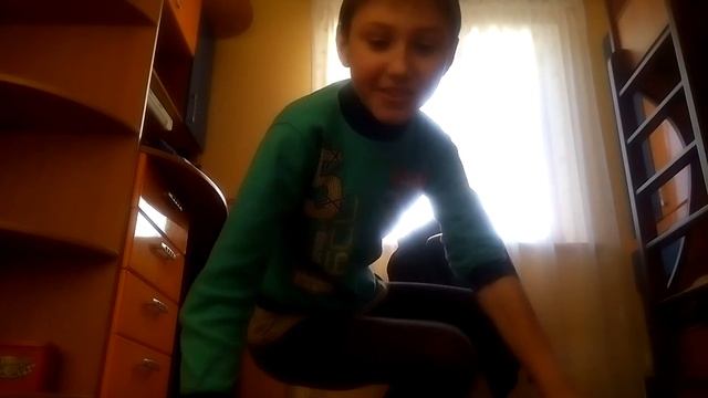 Большая бутылка воды челенжКАААК