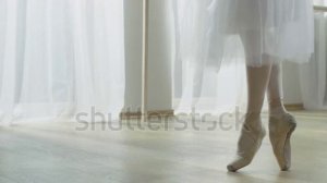 stock-footage-close-up-shot-of-ballerina-s-legs-she-s-dancing-and-spinning-on-her-pointe-ballet-shoe