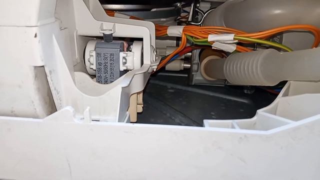 Посудомоечная машина Miele не греет воду. Алгоритм поиска неисправности. Датчик температуры смотреть онлайн