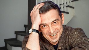 Лестница для замечательного человека и актера Николая Добрынина