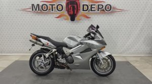 Honda VFR800F 045737