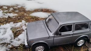 обзор модели Lada Niva в масштабе 1:24