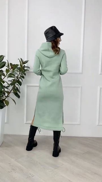 11104 мятный Мятное утепленное флисом платье с капюшоном смотреть онлайн