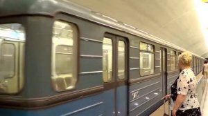 Электропоезд 81-710 "ЕЖ-3" с маршрутом №13