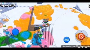 играю на телефоне