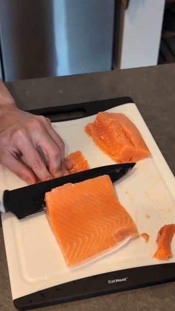 (630 cal, 53g protein) Salmon Chirashi смотреть онлайн