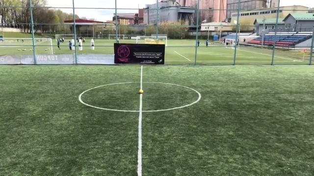 Мини-футбол. Турнир среди женщин "Весенняя Тверь 2021". 6 тур. СШОР белые- СШОР синие- 3-3. 09.05.2 смотреть онлайн