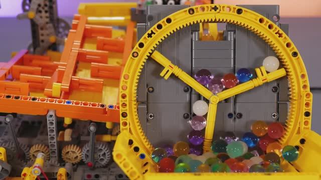 Бесконечная Фабрика Шариков LEGO Orbeez Balls | Infinite LEGO Orbeez Balls Factory смотреть онлайн