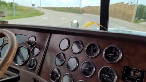 CAT Caterpillar C15* Twin Turbo Diesel Sound in a Peterbilt 379