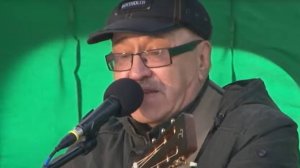 Поэтам с гитарой