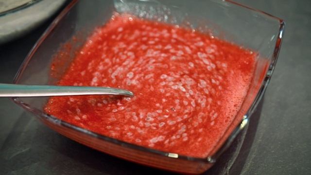 CHIA-PUDDING // Chia-Pudding mit Schokolade & mit Früchten // #yumtamtam