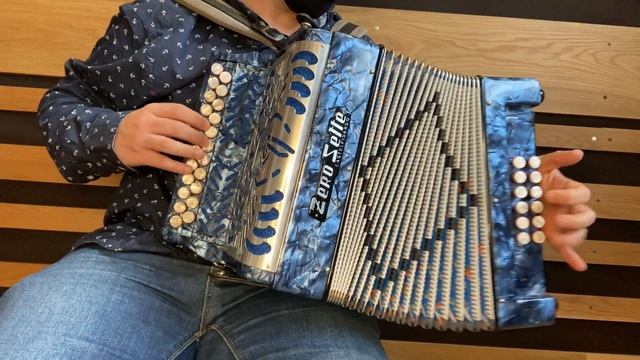 TRKLK Atarratzeko Gazteluko Kantua смотреть онлайн