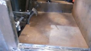 Часть 6. Мини погрузчик на гидроходу с тёплой кабиной. Сборка кабины. 8-965-621-1067.mp4