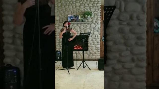 Whatever Lola Wants (Все что Лола хочет) смотреть онлайн