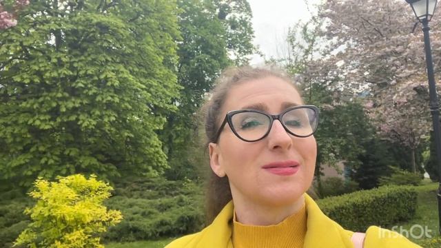 VLOG Киев сегодня / Ботанический сад цветущие сакуры / Завтрак, образ дня / Мой первый vlog смотреть онлайн