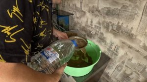 Песок для Аквариума с Улицы. Аквариум заклеен. В грунт насыпал соли и соды промываю.