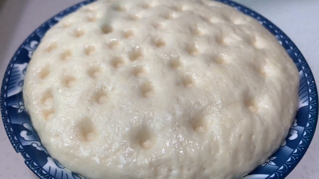 想吃面包自己在家做，不用烤箱不用揉手套膜，外酥里软比买的好吃