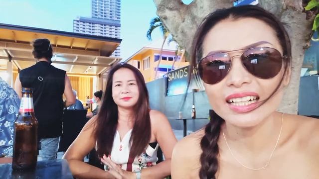 7-11 at Pratumnak soi 5 Pattaya. смотреть онлайн