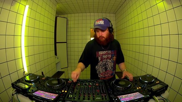 Spray | HÖR - Jul 12 / 2023 смотреть онлайн