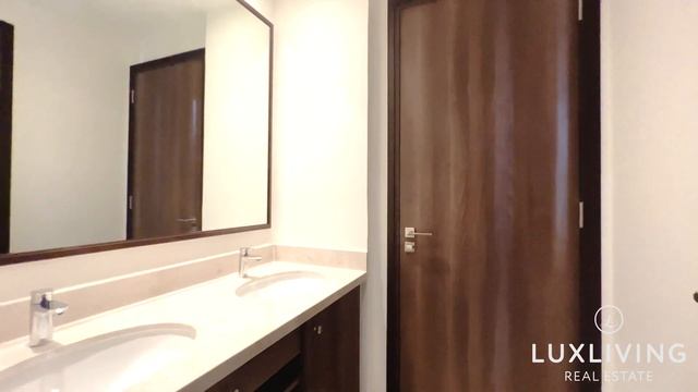 Spacious Well Maintained Villa in Mira Oasis смотреть онлайн