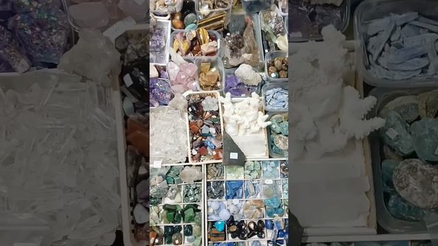 Камни не в почках, а в сердце🪨💘 #ДККирова #минералфест #одиндень смотреть онлайн