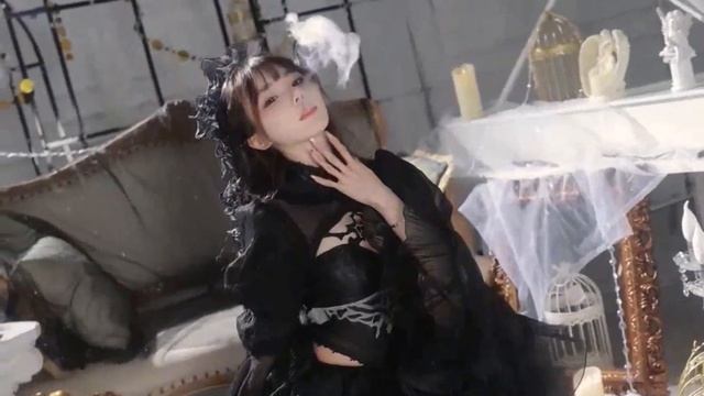 Beautiful Asian Teen Cosplay
