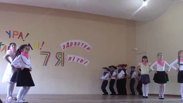 Утренник 2-Б Краматорской школы № 25 смотреть онлайн