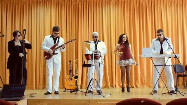 Silver Orhestra смотреть онлайн