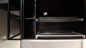 Обзор угловой серой кухни в стиле лофт