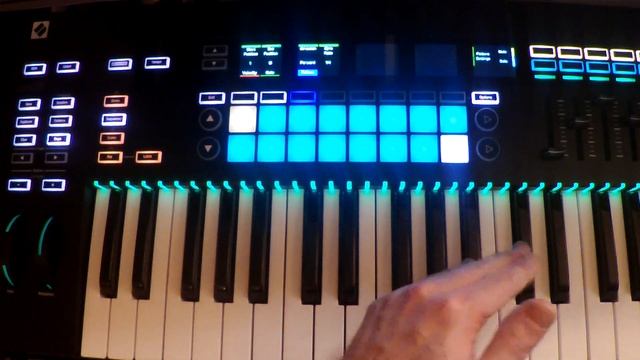 Sketching Out Song Ideas w⧸ 1⧸4 Sync Rate ⧸⧸ Novation SL Mk3 Tutorial