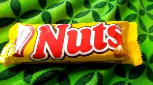 Батончик nuts 35 секунд