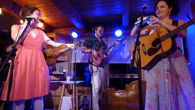 Twisted Pine-Daisy Rock Bass Billsville 2018-07-15 смотреть онлайн