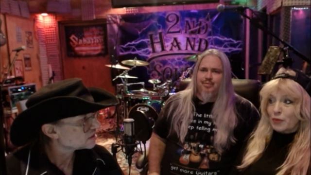 Charon - Colder- Official Video Reaction смотреть онлайн