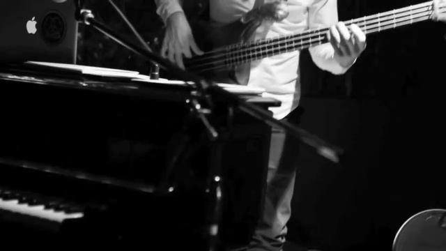 ADRIAN GASPAR IMPROVISION /// FUN-KEY смотреть онлайн