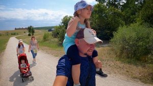 Едем на Кудыкину Гору - воровать помидоры всей семьёй