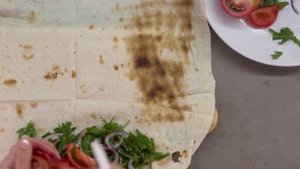 Шаурма с рыбой. Жаренная скумбрия в лаваше. Балык дурум.