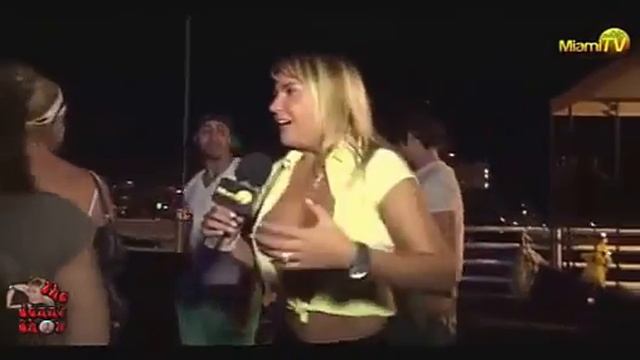 Jenny Scordamaglia @ Dog eat dog pool party 2 смотреть онлайн