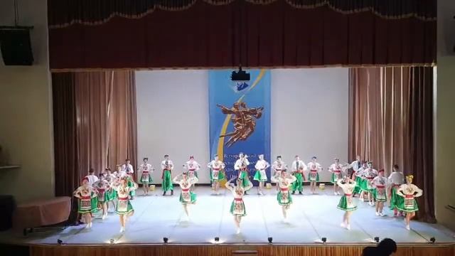 Зразковий хореографічний колектив "КОЛОРИТ" "Гулянка на селі" Художній керівник - М.С.Пташнюк смотреть онлайн