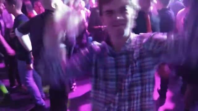 Очень плохая музыка 2 смотреть онлайн