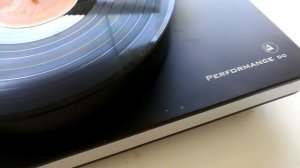 Clearaudio Performance DC turntable with TT5 tonearm