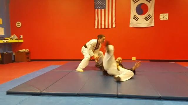 Jr TKD School 3rd Degree Knife Defense 1-5 смотреть онлайн