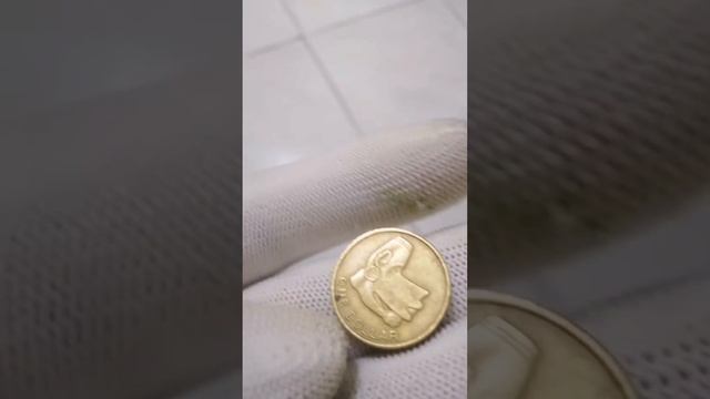 1 Dollar 2012 - Solomon Islands | Queen Elizabeth ll Coin | Saudi Boy Tv смотреть онлайн