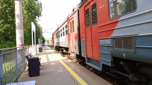 ЭД9М-0088 следует резервом на ст. Волгоград 1