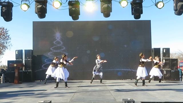 ҚИЗИЛТЕПА ТУМАНИДА ЎТКАЗИЛГАН ЯНГИ ЙИЛ БАЙРАМИ ГАЛА КОНЦЕРТИ смотреть онлайн