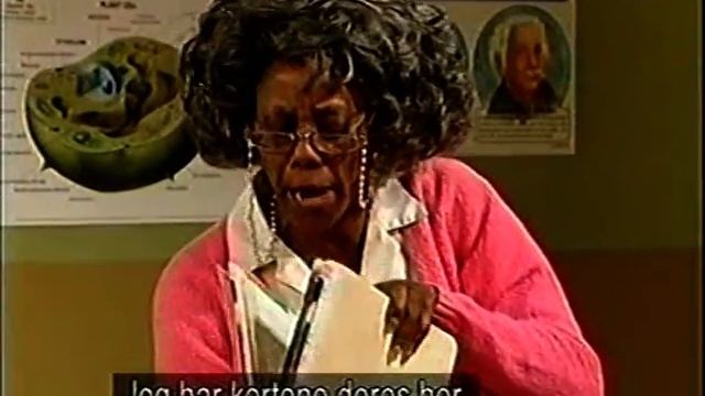 Madtv School nurse Miss Sylvia Debra Wilson embarrasses students by announcing their prescription смотреть онлайн